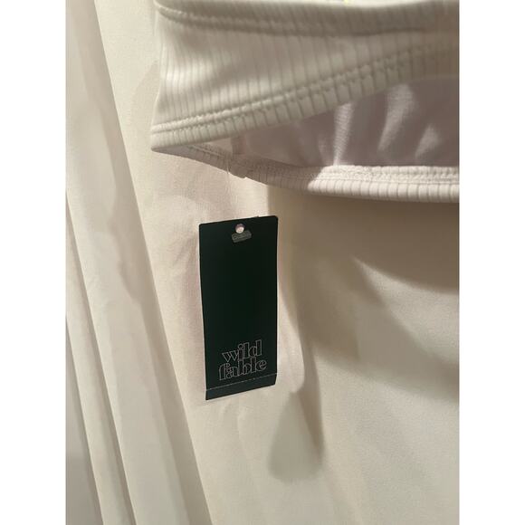 White Ribbed Bikini Top - Size L - NWT - Picture 6 of 7